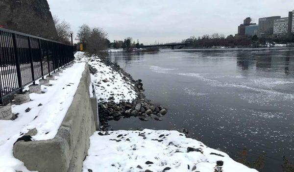 Ottawa river behind the Supreme Court of Canada