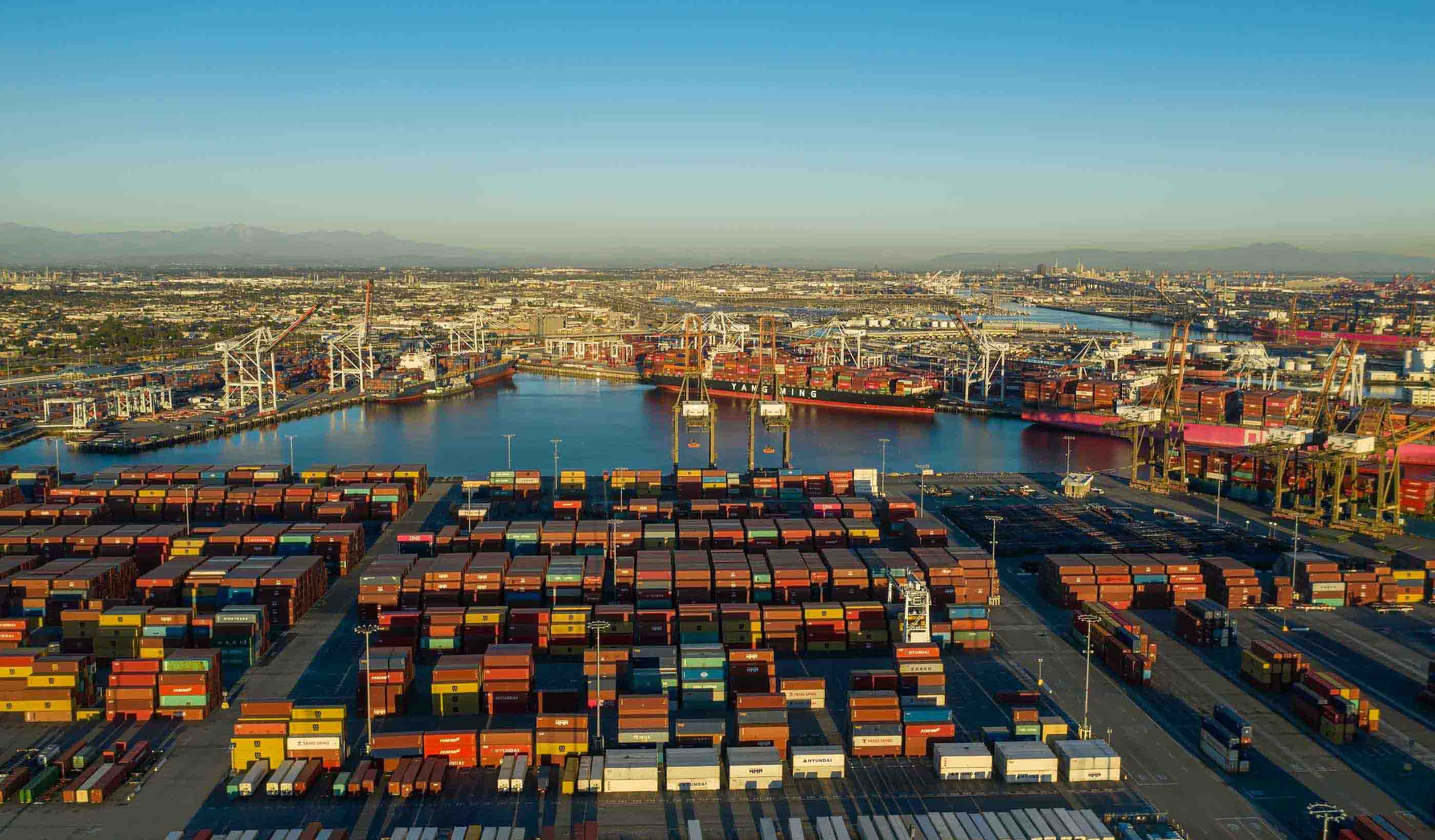 Hydrogen at ports: Unlocking the next era of port decarbonization and clean trade